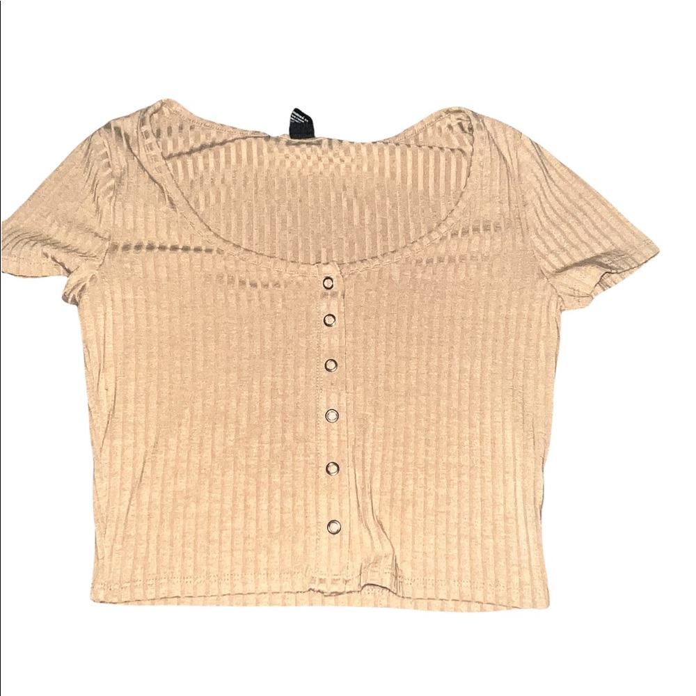 nude/tan colored buttoned crop top, size S
